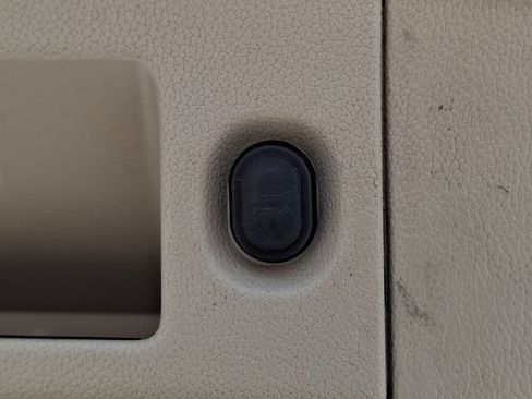 Used 2019 Cadillac Escalade ESV Luxury AWD/4WD image 29