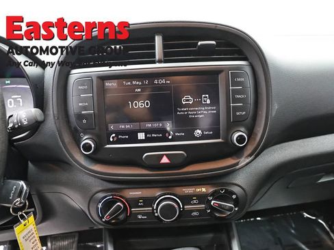 Used 2024 Kia Soul LX w/ Option Group 015 FWD image 11