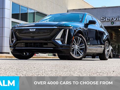 Used 2025 Cadillac Lyriq Luxury image 3