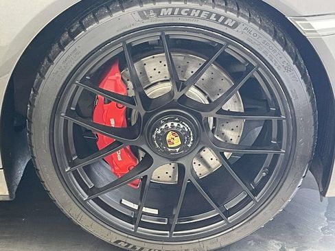 Certified 2019 Porsche 911 Targa 4 GTS AWD/4WD image 14
