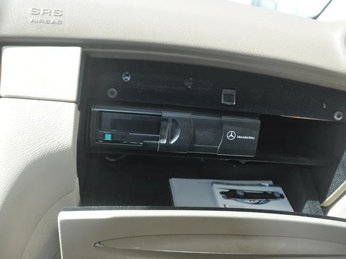 Used 2006 Mercedes-Benz CLK 350 Coupe image 35