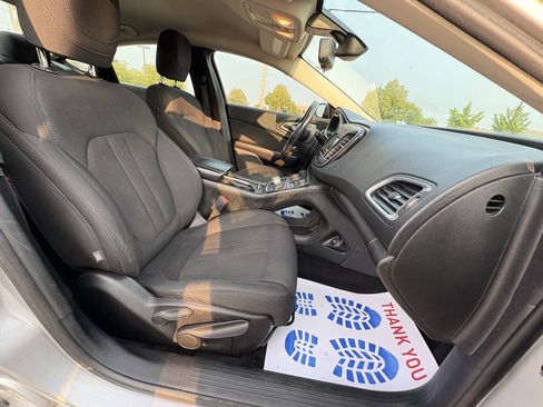 Used 2015 Chrysler 200 Limited w/ Convenience Group FWD image 20