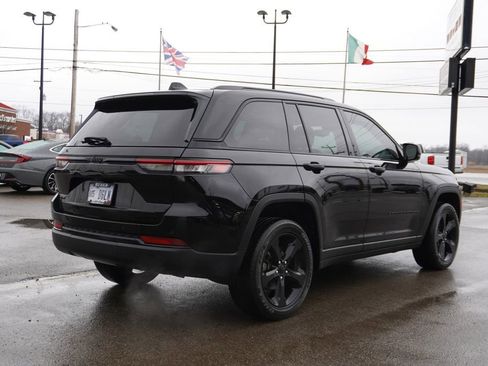 Used 2023 Jeep Grand Cherokee Altitude image 7