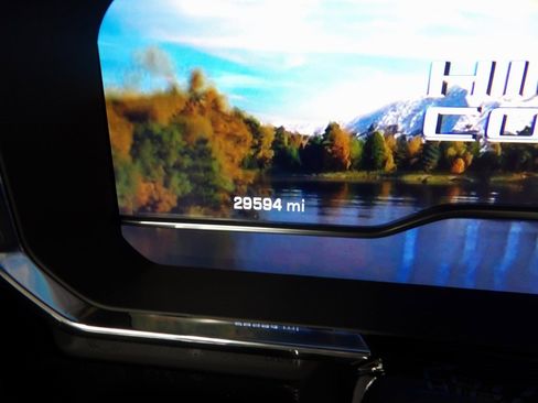 Used 2023 Chevrolet Silverado 1500 High Country w/ Technology Package image 16