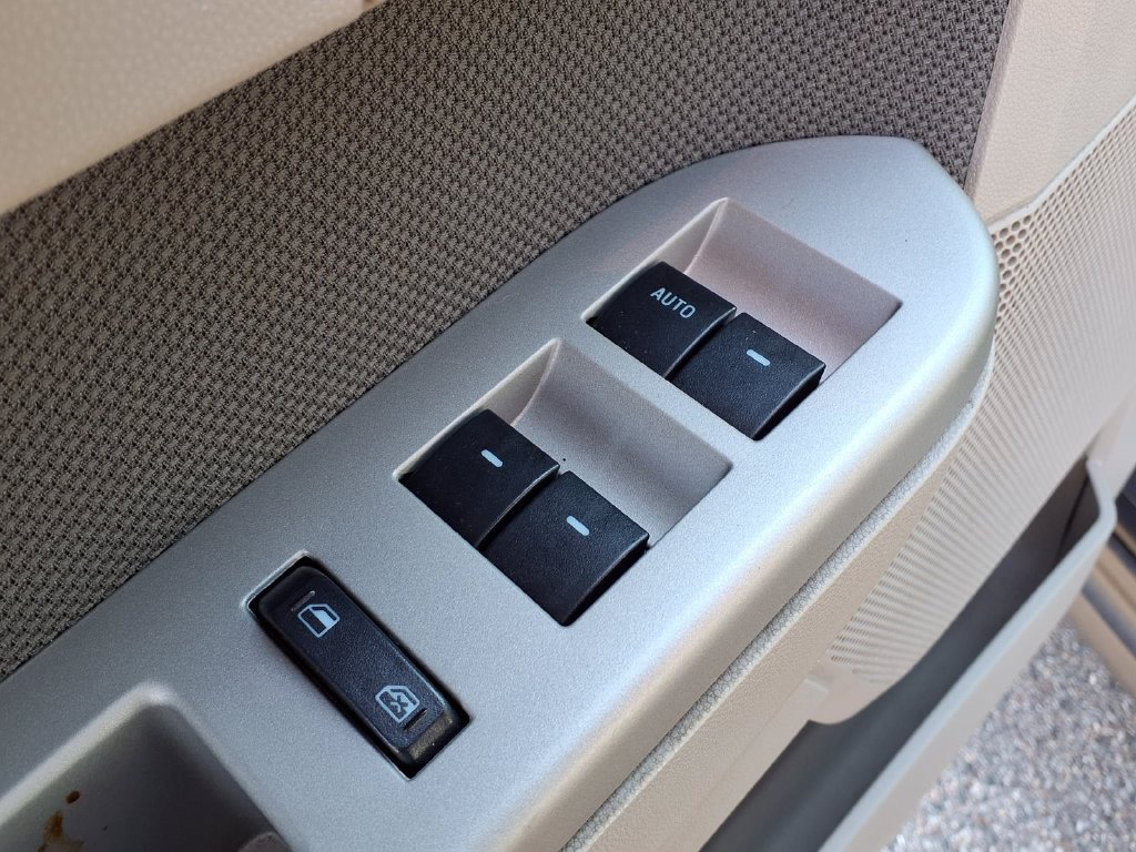 Used 2009 Ford Escape XLT FWD image 13
