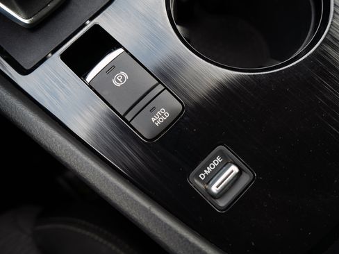 Used 2021 Nissan Rogue SV image 28