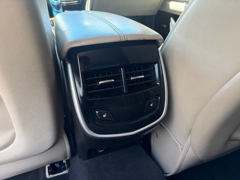 Used 2018 Cadillac XTS Luxury FWD image 17