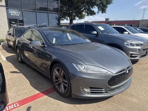 Used 2013 Tesla Model S Performance RWD image 3