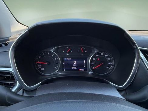 Used 2024 Chevrolet Equinox LT AWD/4WD image 15