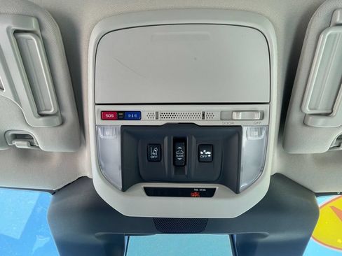 Used 2024 Subaru Forester Premium AWD/4WD image 23