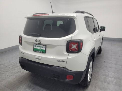 Used 2022 Jeep Renegade Latitude AWD/4WD image 7