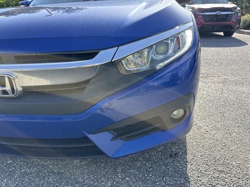 Used 2018 Honda Civic EX-T image 9