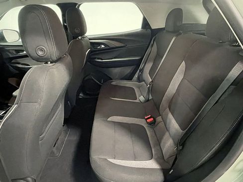 Used 2025 Chevrolet TrailBlazer LS FWD image 17