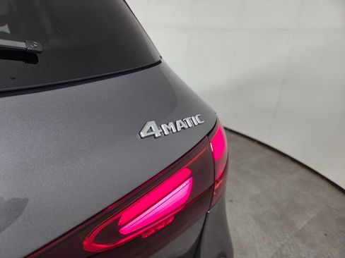 Certified 2025 Mercedes-Benz GLA 250 4MATIC image 25