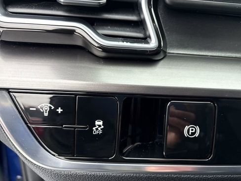 Used 2023 Kia Sportage EX image 26