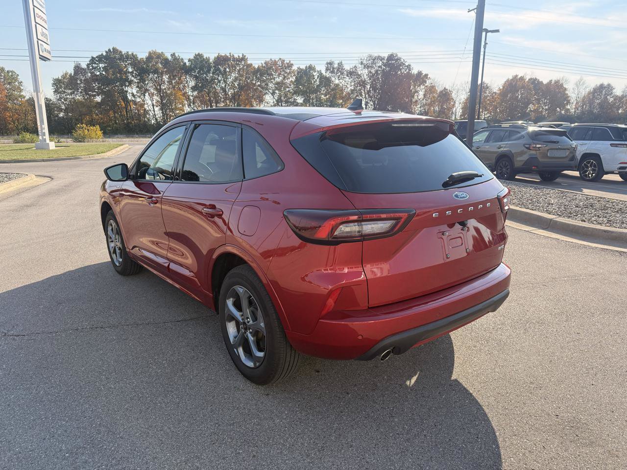 Used 2024 Ford Escape ST-Line w/ Tech Pack #1 AWD/4WD image 5