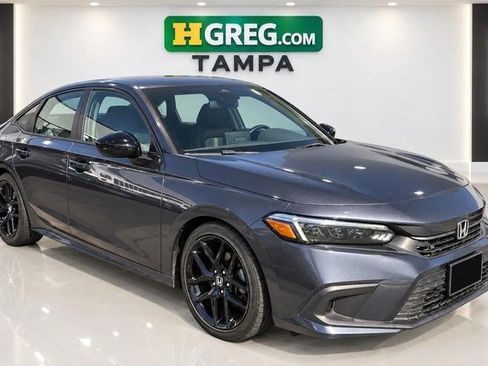 Used 2023 Honda Civic Sport image 4