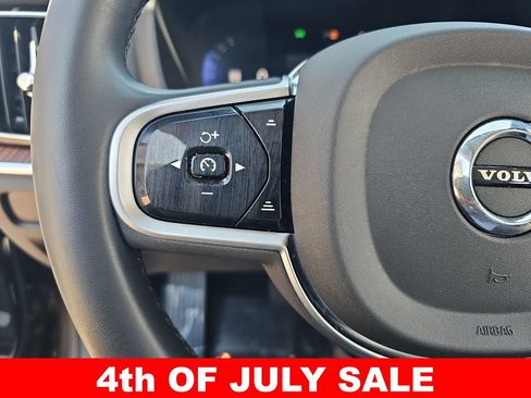 Used 2025 Volvo V60 B5 Cross Country Plus AWD/4WD image 17