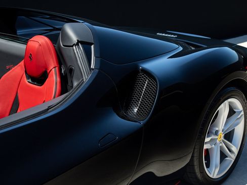 Certified 2025 Ferrari 296 GTS RWD image 39