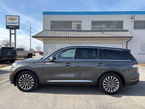 Used 2020 Lincoln Aviator Reserve w/ Equipment Group 201A image 6