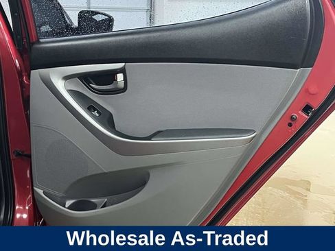 Used 2015 Hyundai Elantra SE w/ Option Group 02 FWD image 21