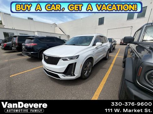 Used 2021 Cadillac XT6 Premium Luxury FWD image 1