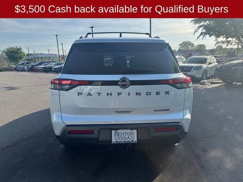 New 2026 Nissan Pathfinder Platinum FWD image 7