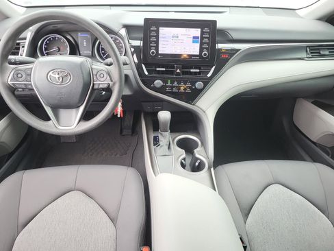 Used 2021 Toyota Camry LE FWD image 14