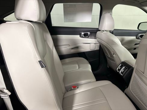 New 2026 Kia Sorento S w/ S Panoramic Sunroof Package image 16