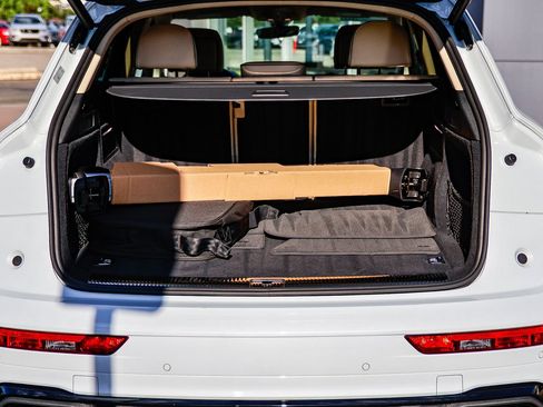 Certified 2023 Audi Q5 e Premium Plus w/ Premium Plus Package image 30