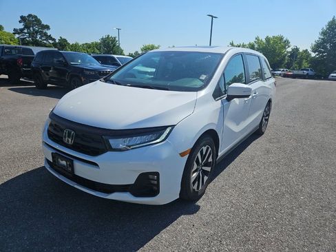 Used 2025 Honda Odyssey EX-L image 3
