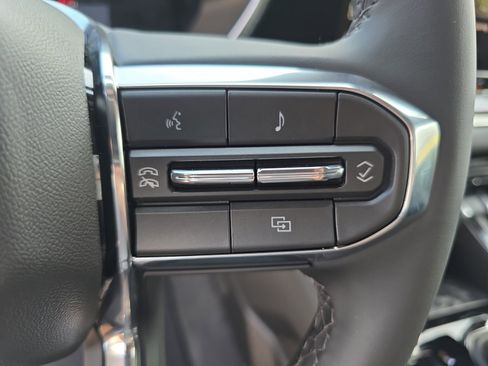 New 2026 GMC Canyon Elevation image 18