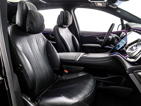 New 2026 Mercedes-Benz EQS 400 4MATIC SUV image 8