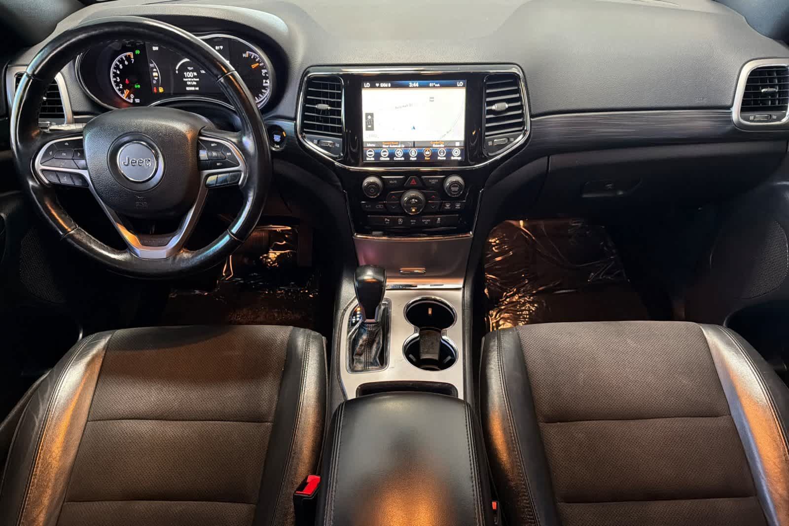 Used 2020 Jeep Grand Cherokee Altitude AWD/4WD image 3