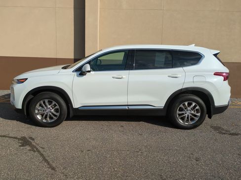 Used 2019 Hyundai Santa Fe SEL image 7