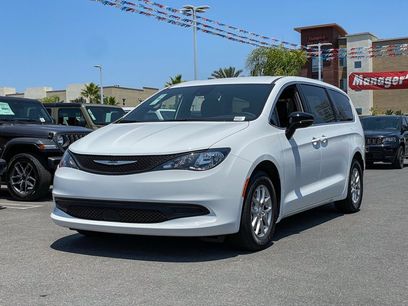 New 2025 Chrysler Voyager LX