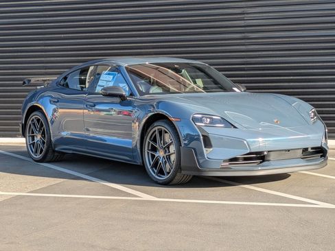 Used 2025 Porsche Taycan Turbo GT AWD/4WD image 9