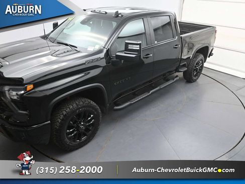 Used 2025 Chevrolet Silverado 2500 LT w/ Trail Boss Package AWD/4WD image 29