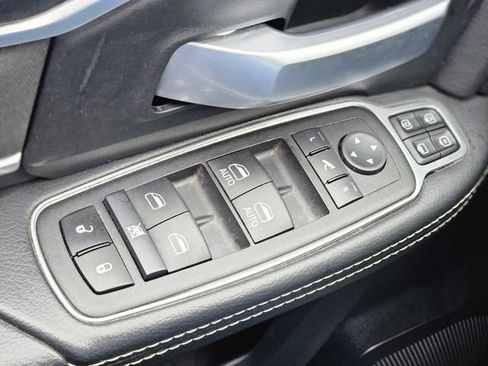 Used 2024 RAM 2500 Big Horn image 30