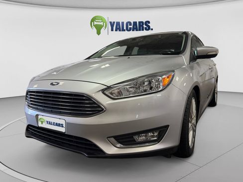 Used 2018 Ford Focus Titanium FWD image 9