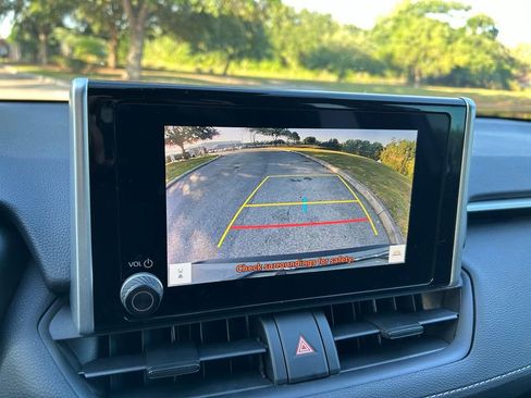 Used 2024 Toyota RAV4 XLE w/ Convenience Package FWD image 24