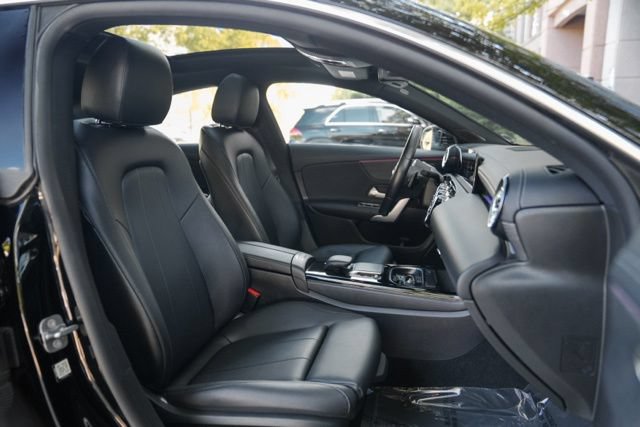 Used 2023 Mercedes-Benz CLA 250 4MATIC w/ Premium Package image 35