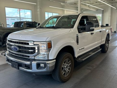 Used 2020 Ford F250 Lariat w/ Lariat Value Package AWD/4WD image 3