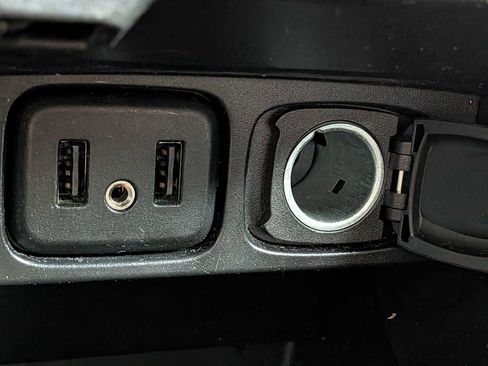 Used 2019 Buick Encore Essence image 31