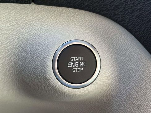 New 2026 Volvo XC40 B5 Ultra w/ Protection Package Premier image 7