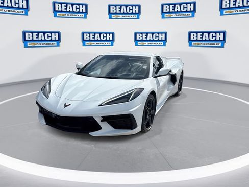 Used 2023 Chevrolet Corvette Stingray Premium Conv w/ Z51 Performance Package RWD image 4