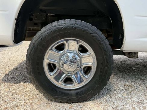 Used 2014 RAM 2500 Tradesman w/ Chrome Appearance Group AWD/4WD image 34