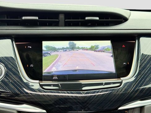 Used 2024 Cadillac XT6 Premium Luxury AWD/4WD image 14