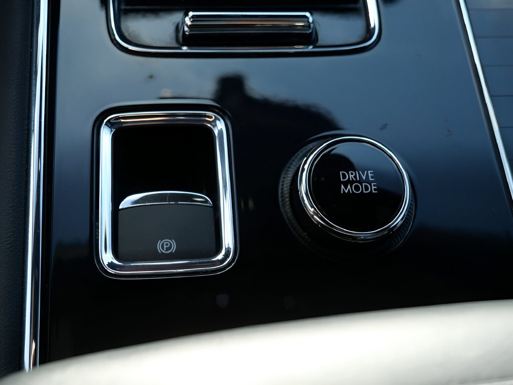 Certified 2025 Lincoln Aviator Black Label w/ Black Label Special Edition AWD/4WD image 24