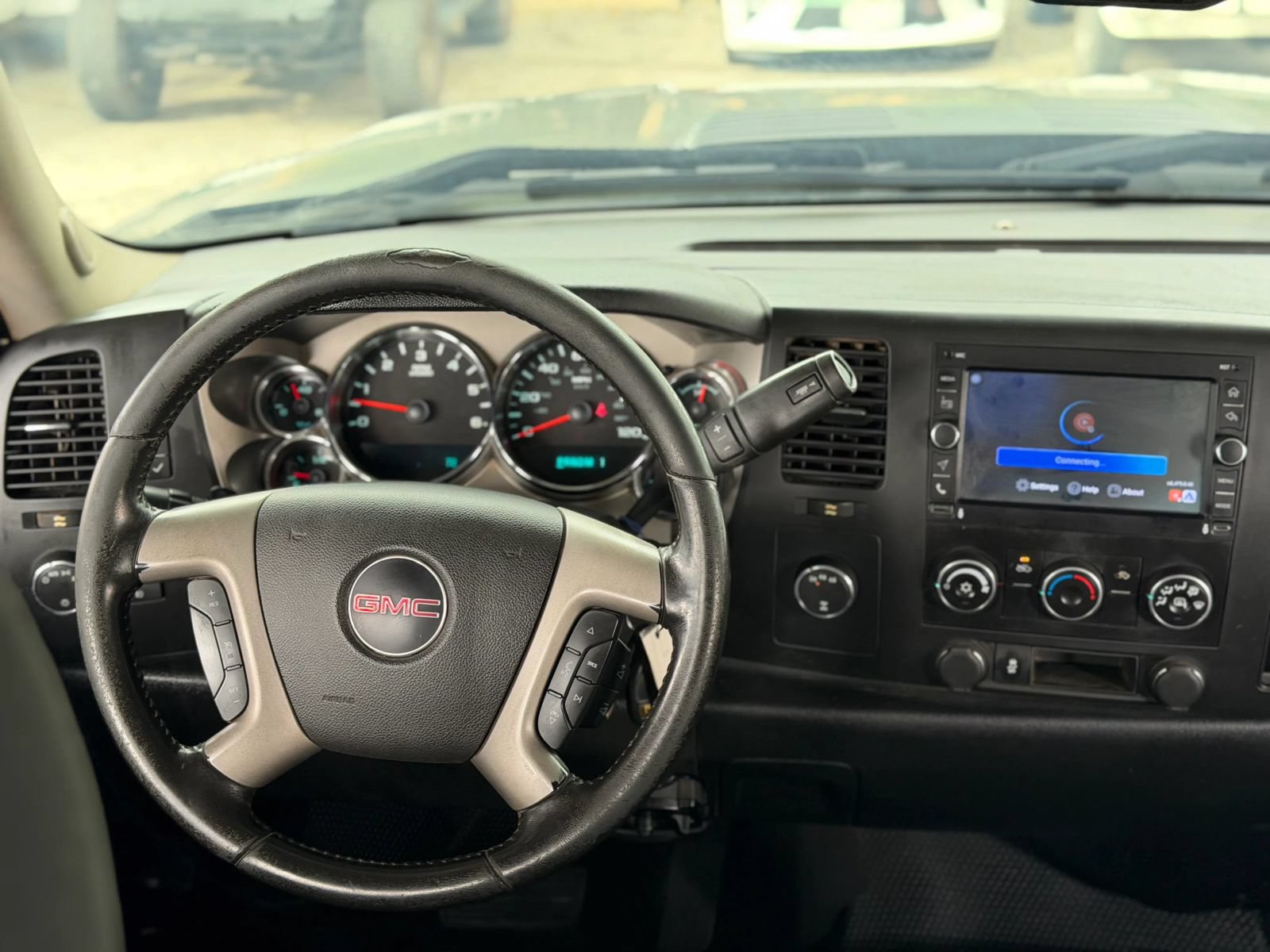 Used 2013 GMC Sierra 2500 SLE AWD/4WD image 21
